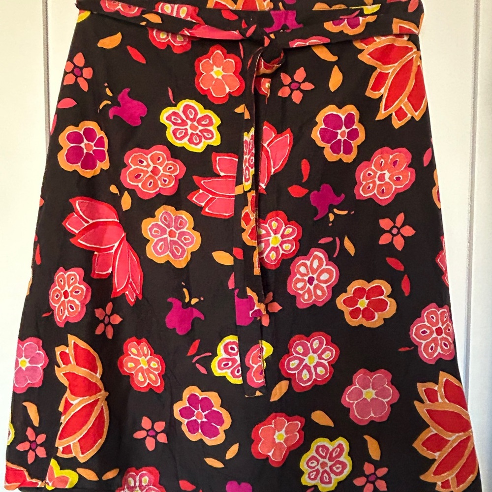 Vibrant Floral Anni Kuan Wrap Skirt - Perfect for Holiday Parties!